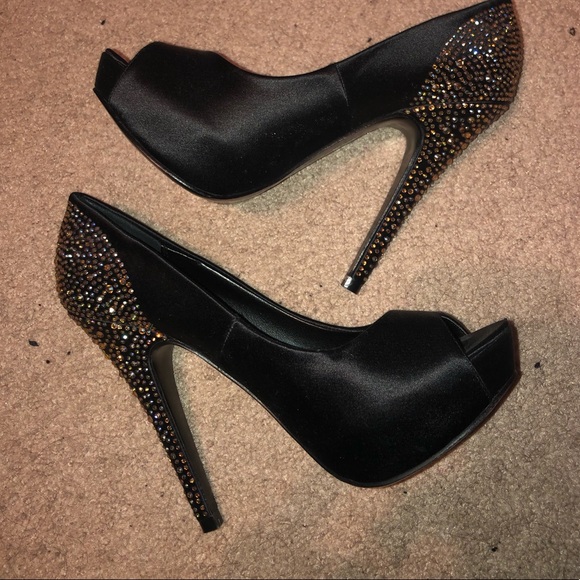 Steve Madden PLAYY-R rhinestone heels open toe 6 - Picture 3 of 5